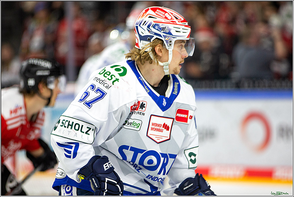 PENNY DEL; Koelner Haie- Schwenninger Wild Wings; Koeln, 06.12.2022